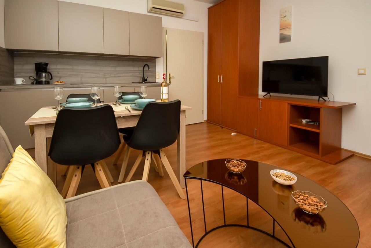 Apartments4You Vodice Eksteriør bilde