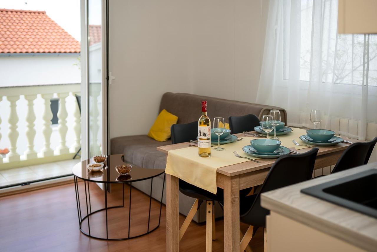 Apartments4You Vodice Eksteriør bilde